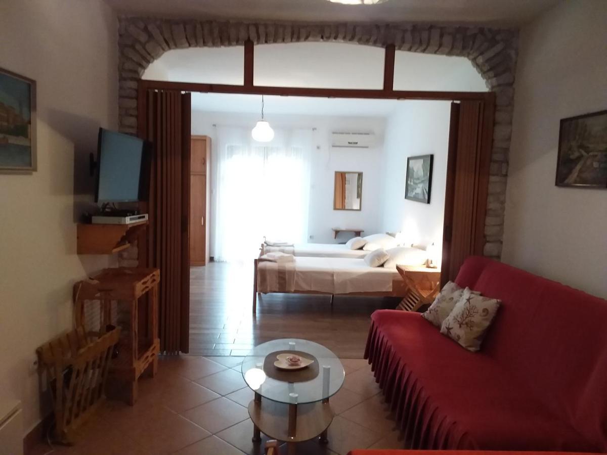 Apartman Tomo Pula Dış mekan fotoğraf