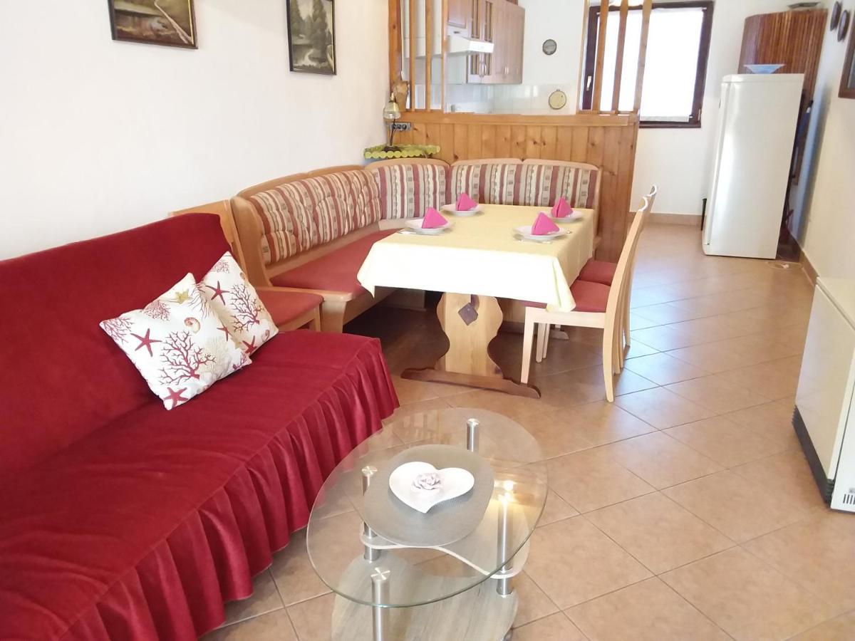 Apartman Tomo Pula Dış mekan fotoğraf