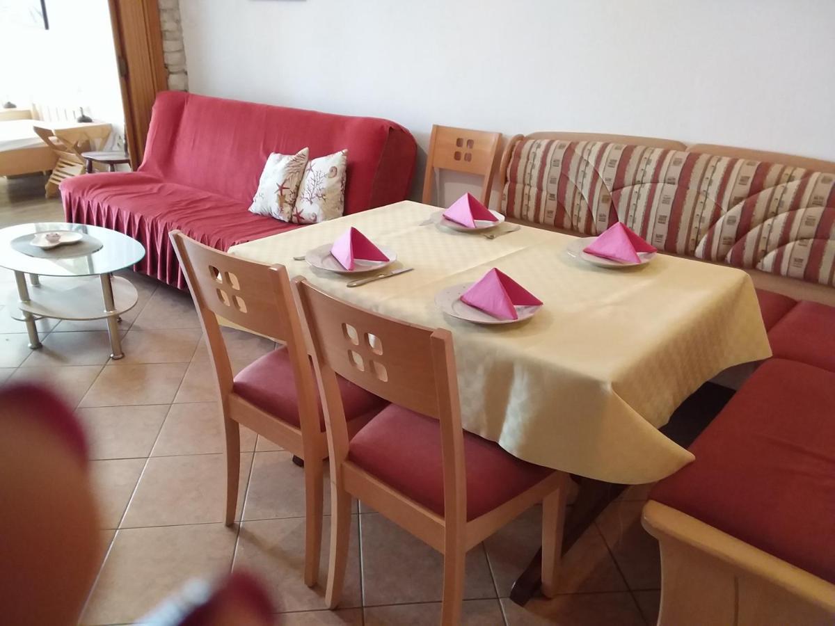 Apartman Tomo Pula Dış mekan fotoğraf