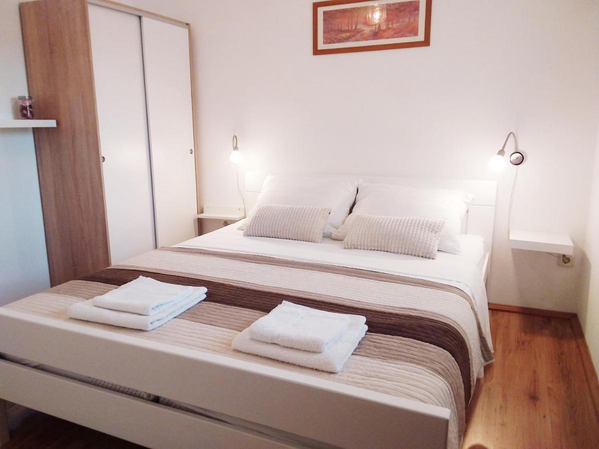 Apartman Tomo Pula Dış mekan fotoğraf