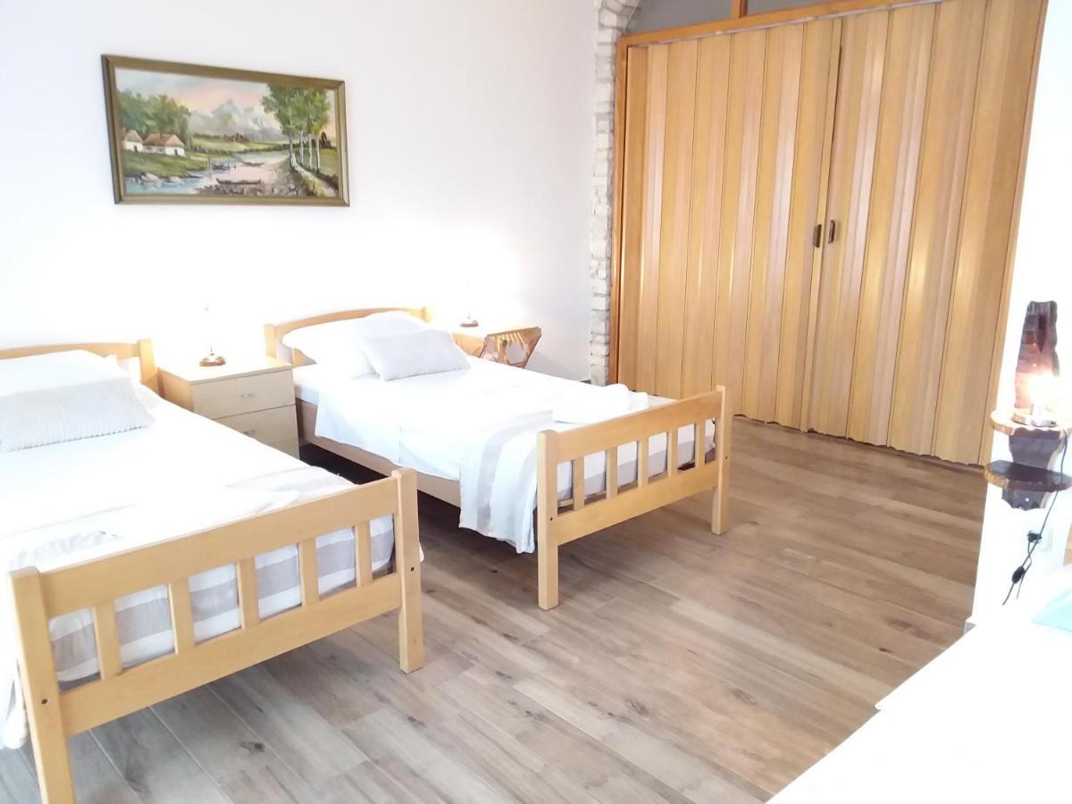 Apartman Tomo Pula Dış mekan fotoğraf