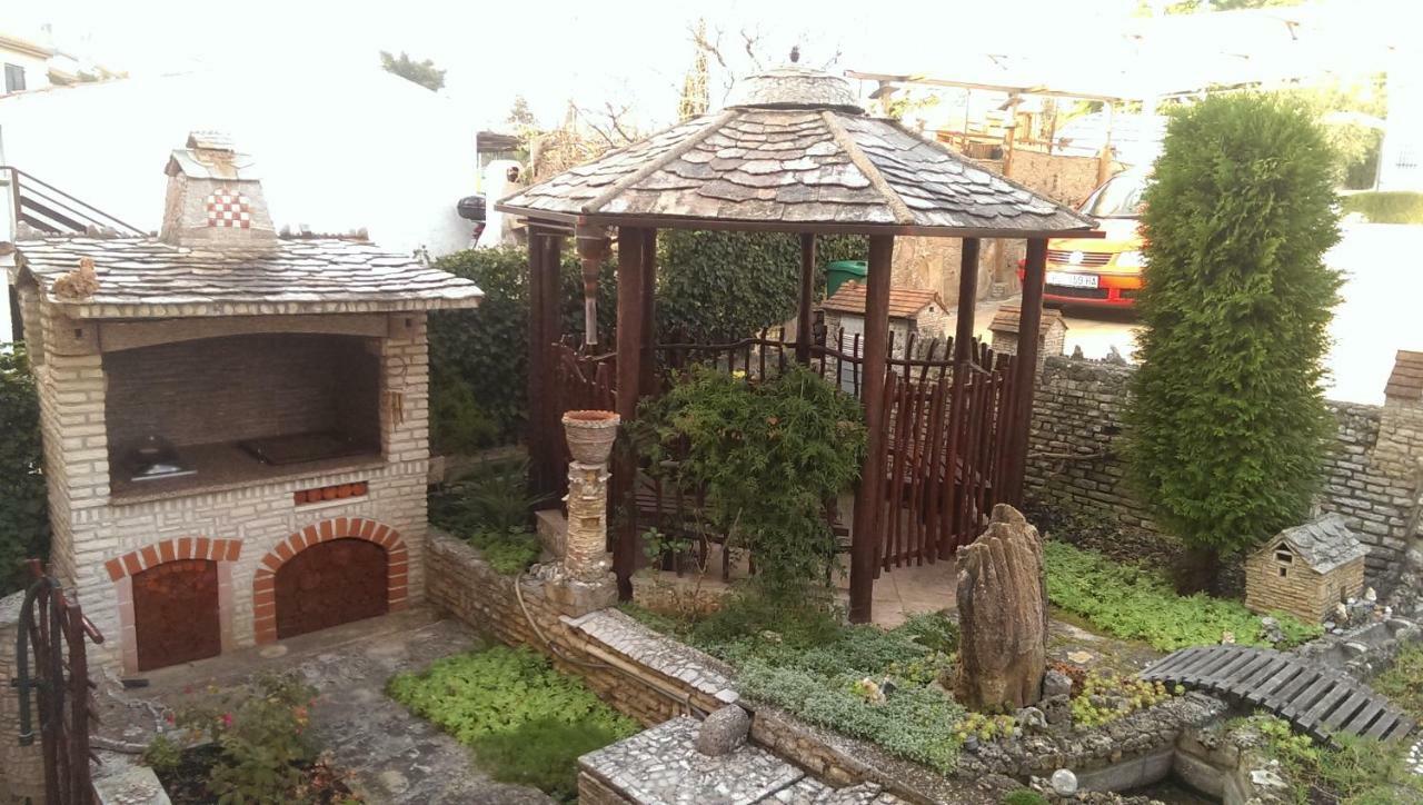 Apartman Tomo Pula Dış mekan fotoğraf